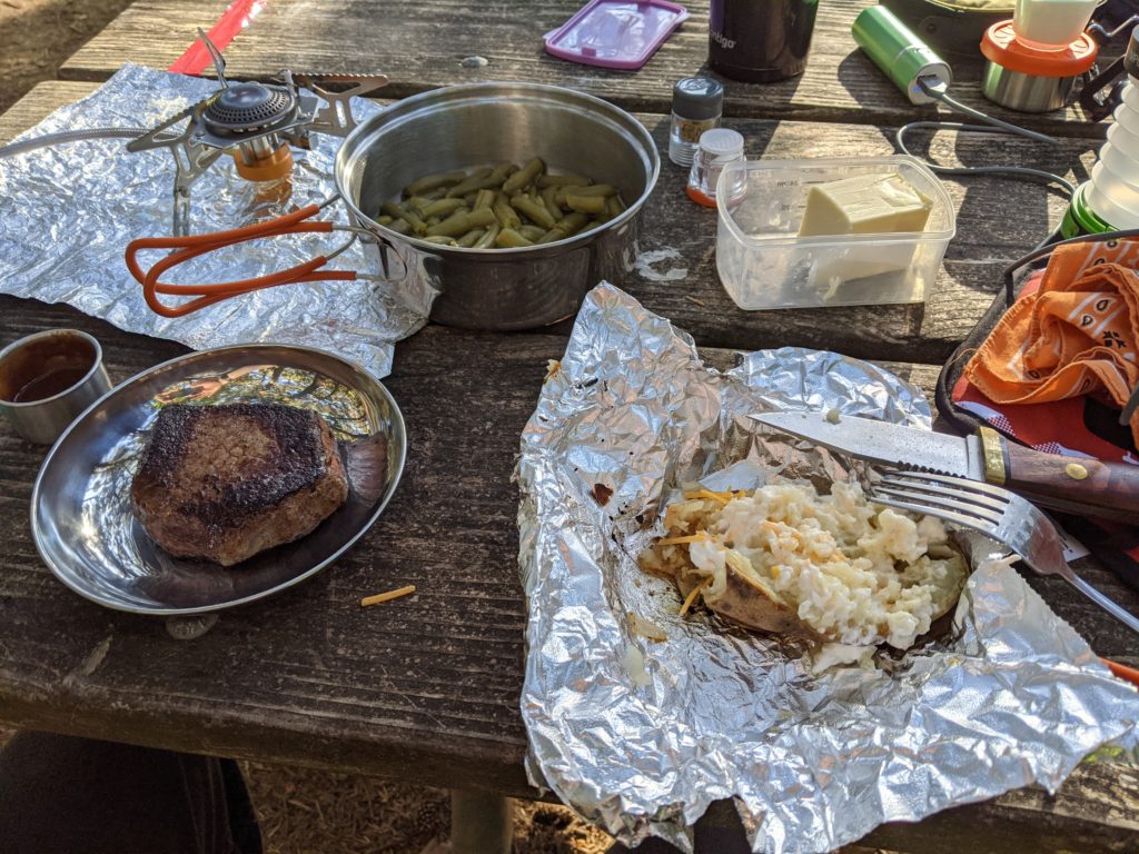 Steak, potato and green beans. Yum!